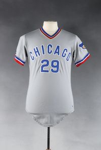 The Cubs' road uniforms had centered numbers in 1972. Here's why
